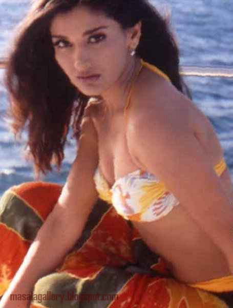 woman squirting on woman faces sunali bendri hot sexy nude photos